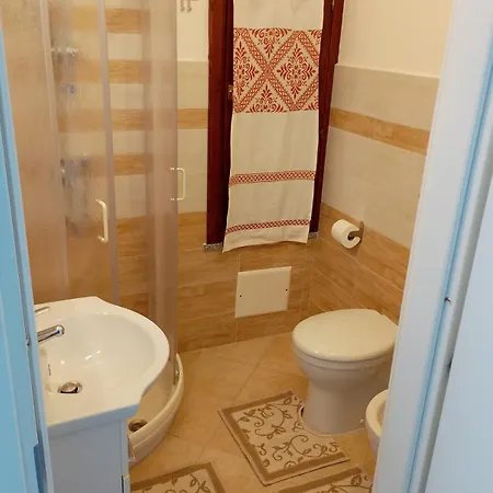 Isa Apartamento Posada (Sardinia)